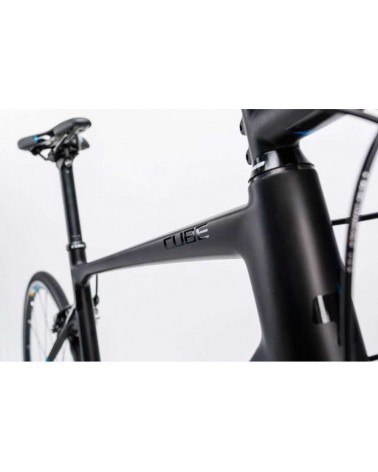 Bicicleta carretera CUBE Attain GTC Race 2017