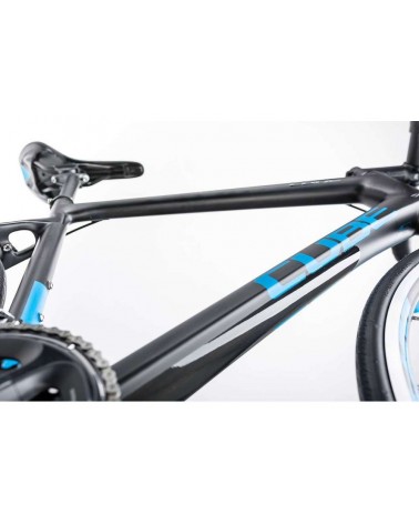 Bicicleta carretera CUBE Attain GTC Race 2017