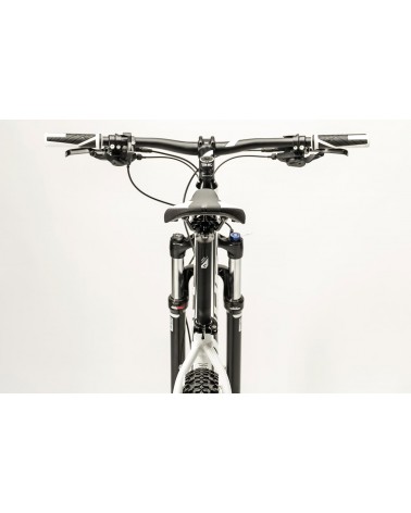 Bicicleta Cube Attention 29 2016